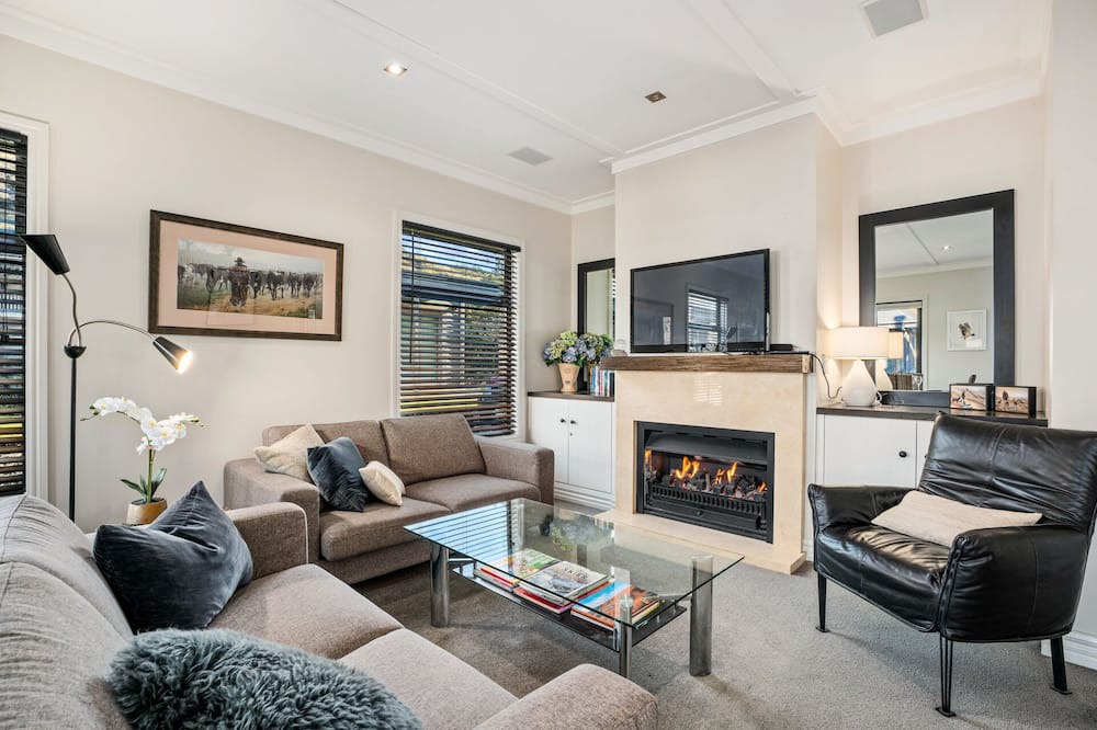 Photo of Livingroom in Cardrona