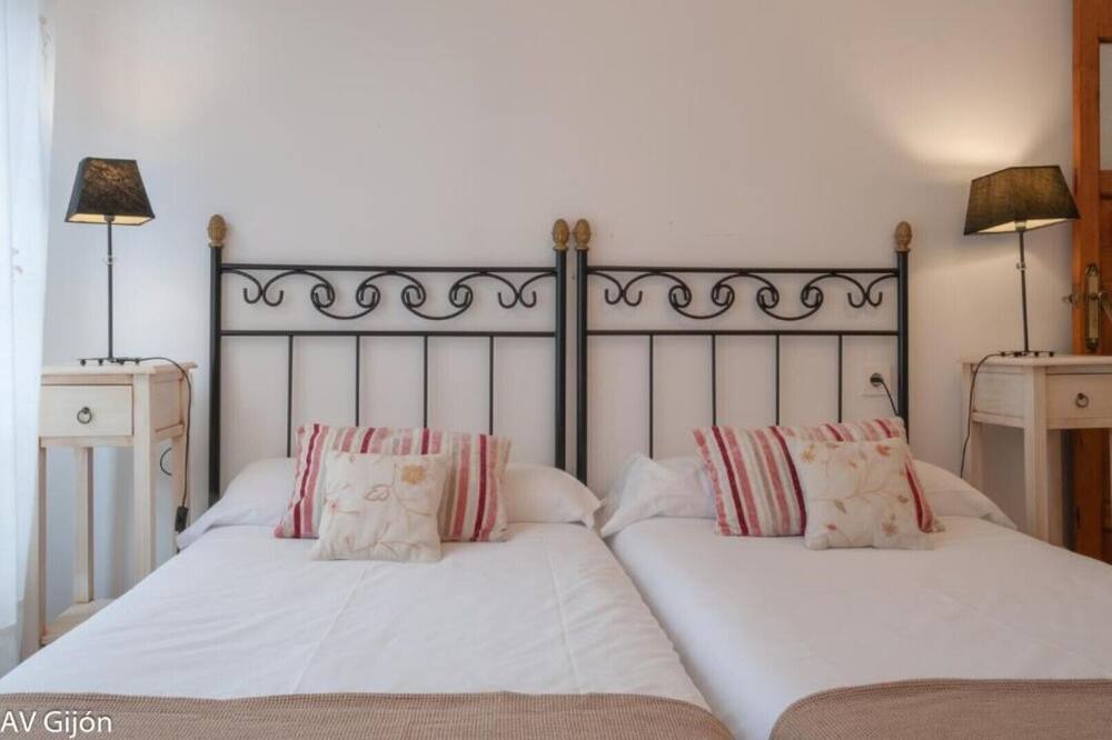 Photo of Bedroom in Cimadevilla