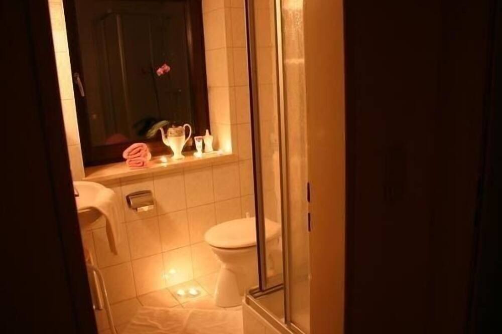 Photo of Bathroom in Glashutt
