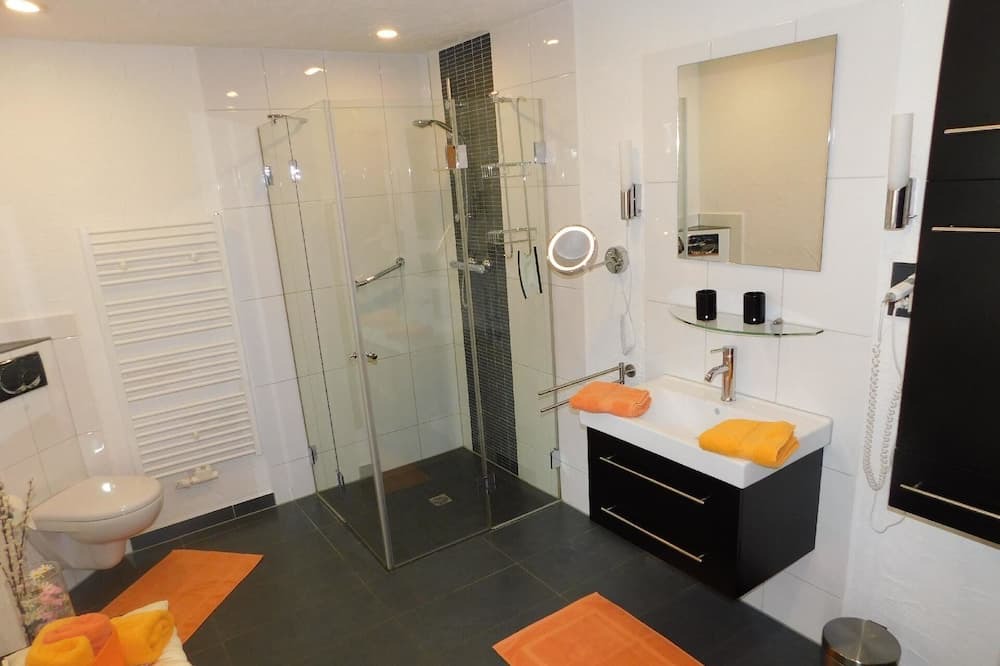 Photo of Bathroom in Alme