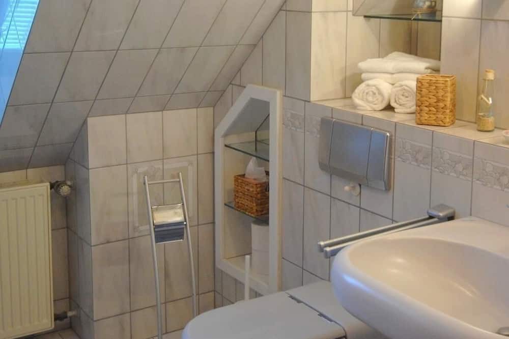 Photo of Bathroom in Castell