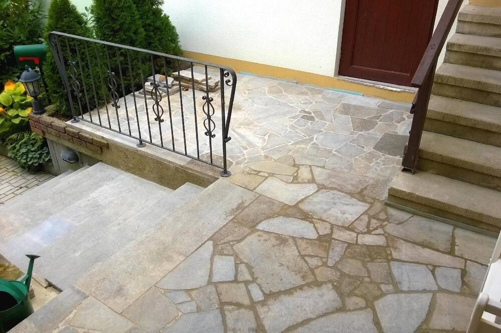 Photo of Outdoor in Castell