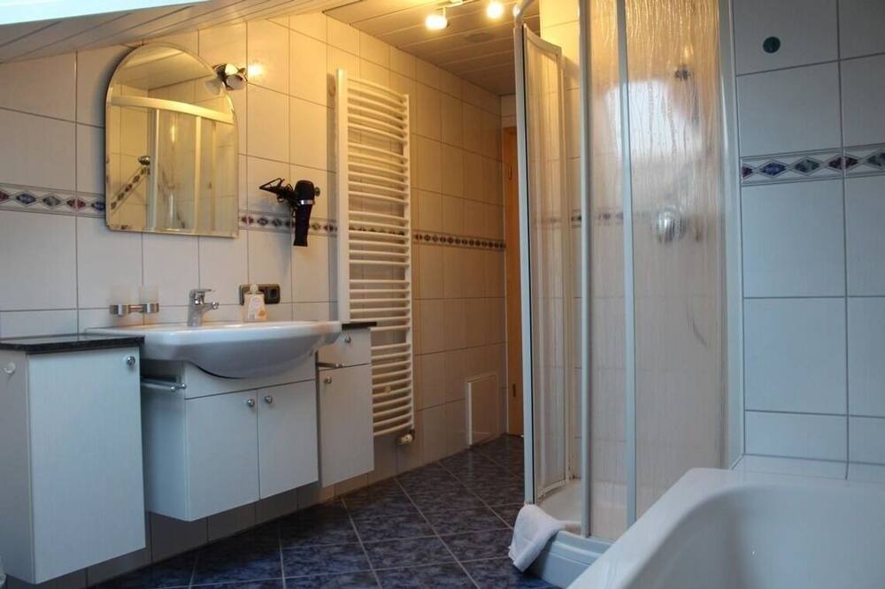 Photo of Bathroom in Prackenbach