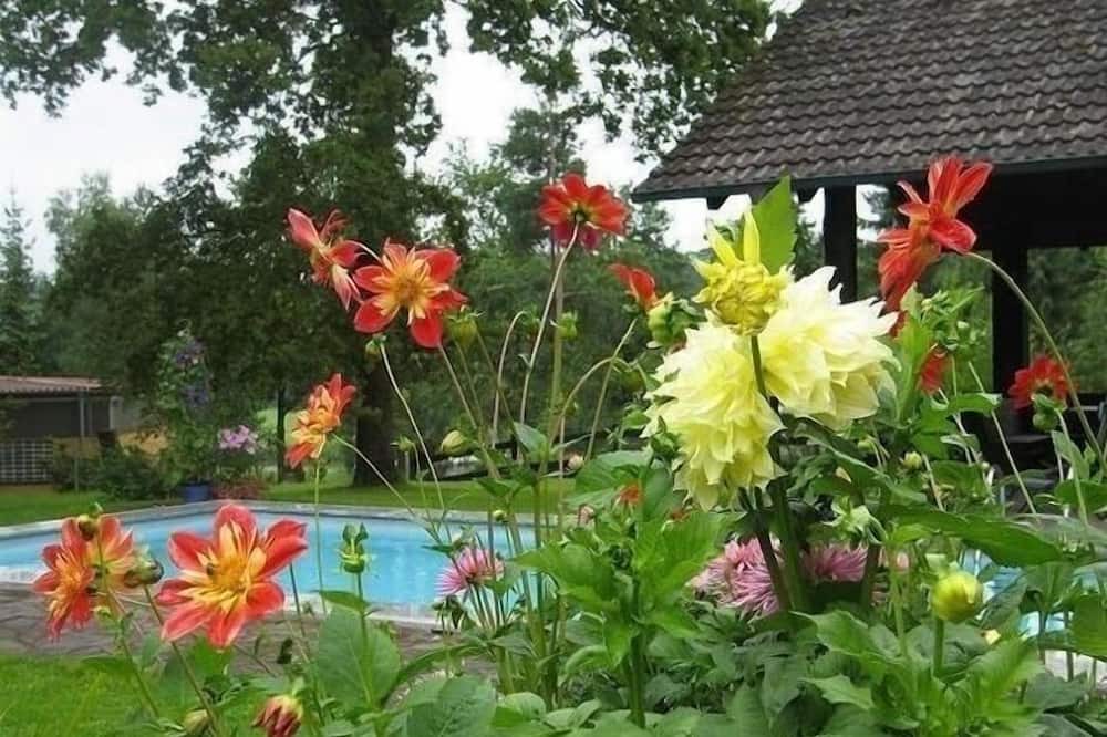 Photo of Outdoor in Bernlohe