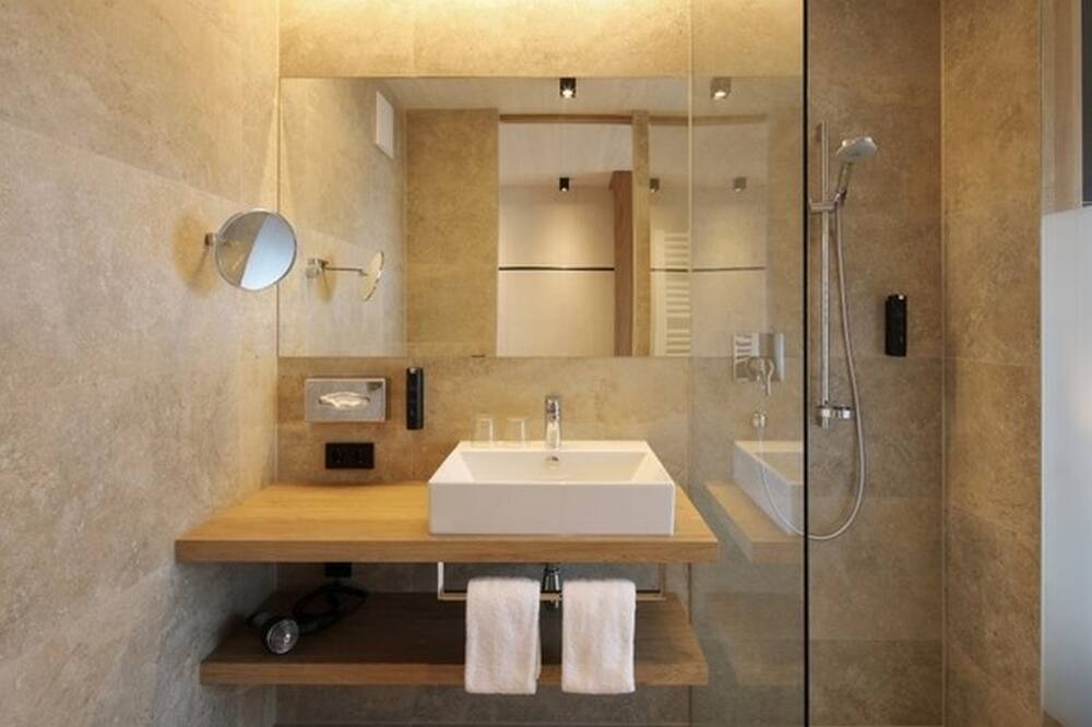 Photo of Bathroom in Noerdlingen
