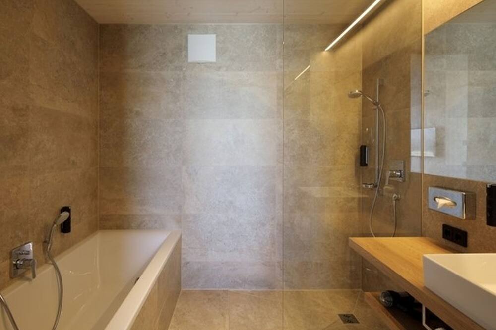 Photo of Bathroom in Noerdlingen