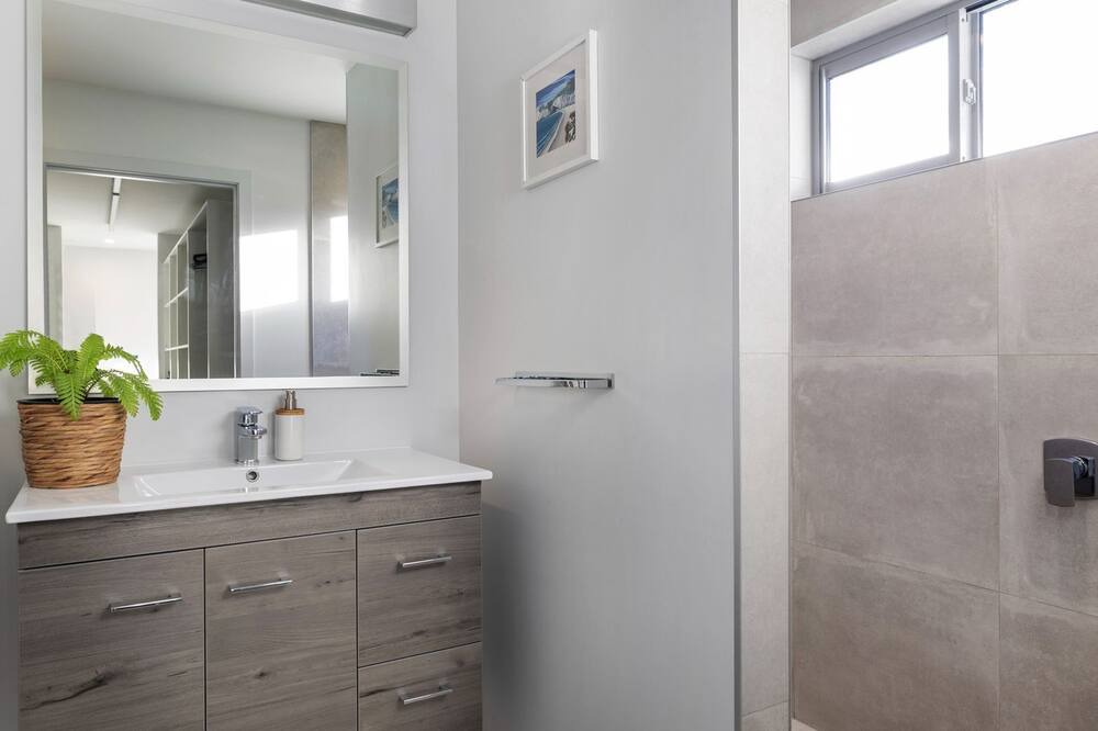 Photo of Bathroom in Lake Hayes