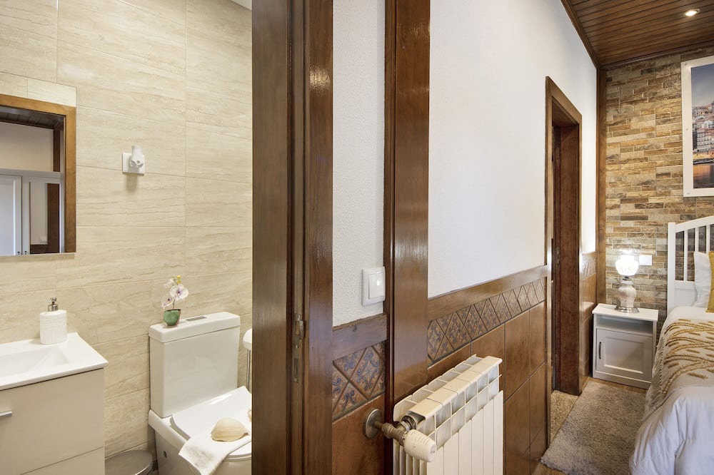 Photo of Bathroom in Oliveira De Azemeis
