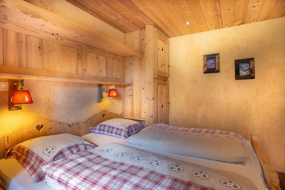 Photo of Bedroom in Servoz