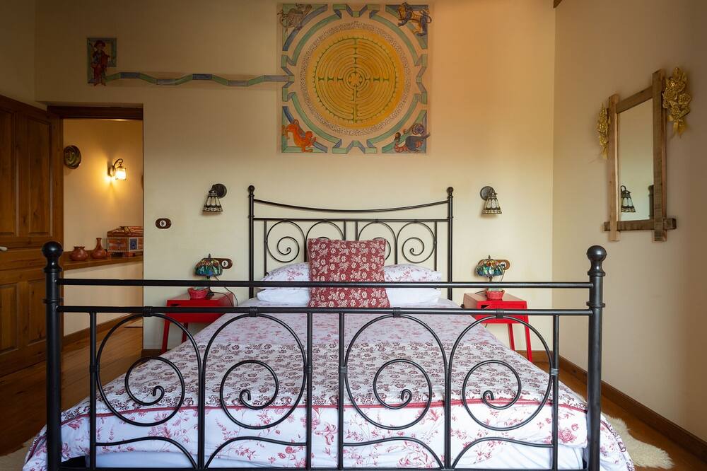 Photo of Bedroom in Tudes