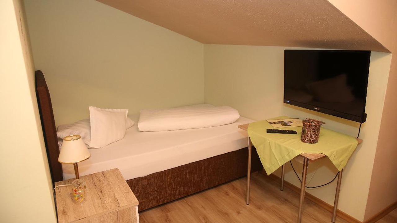 Photo of Bedroom in Regen
