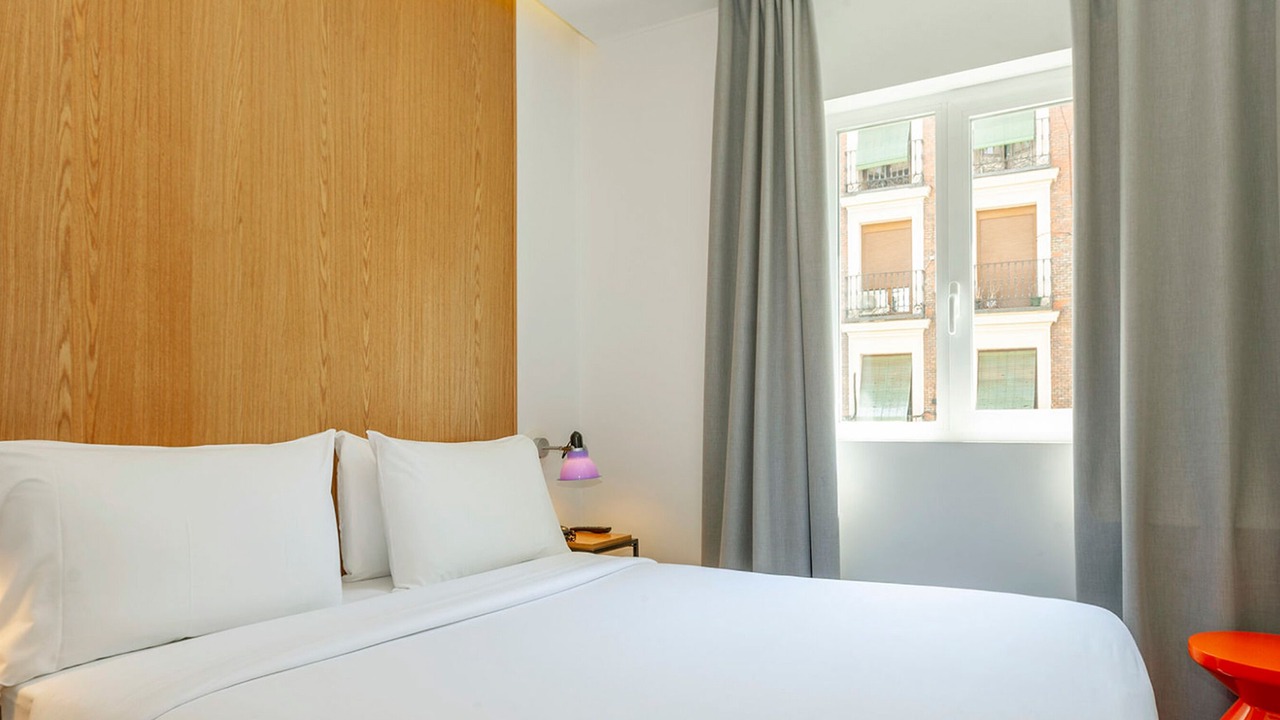 Photo of Bedroom in Golden Triangle of Art