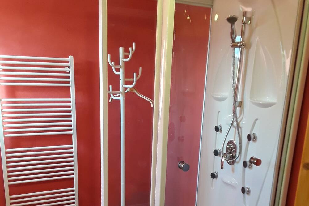 Photo of Bathroom in Ebern