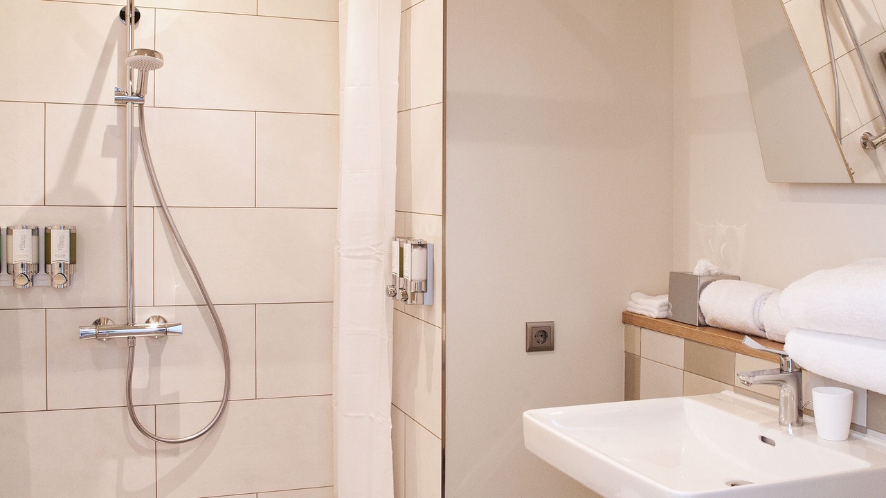 Photo of Bathroom in Hallbergmoos
