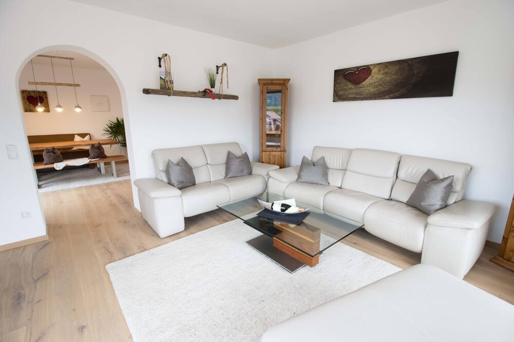 Photo of Livingroom in Bibelod