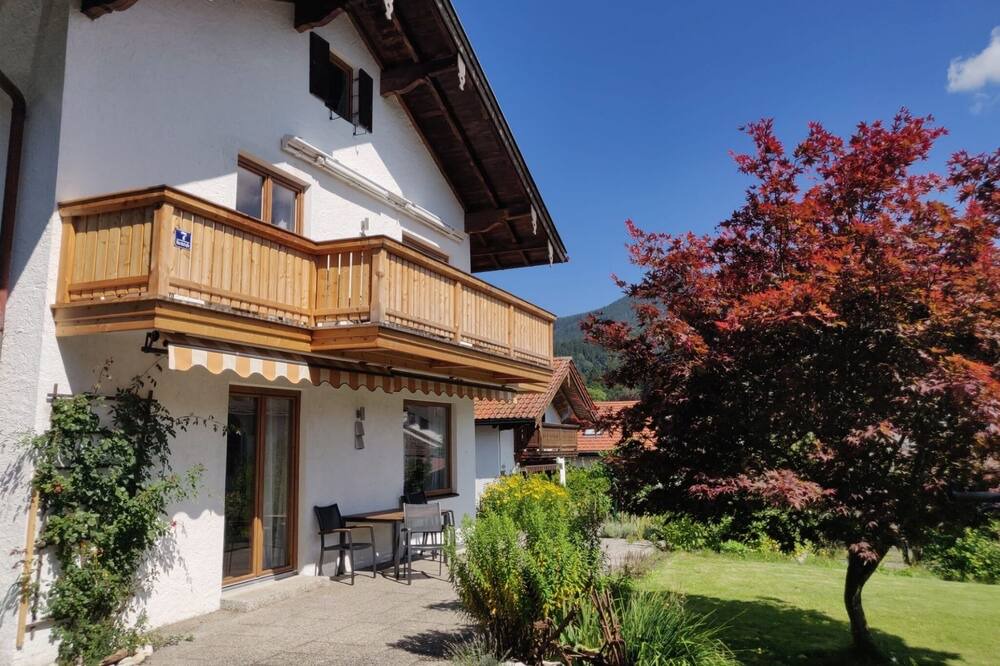 Photo of Outdoor in Bibelod