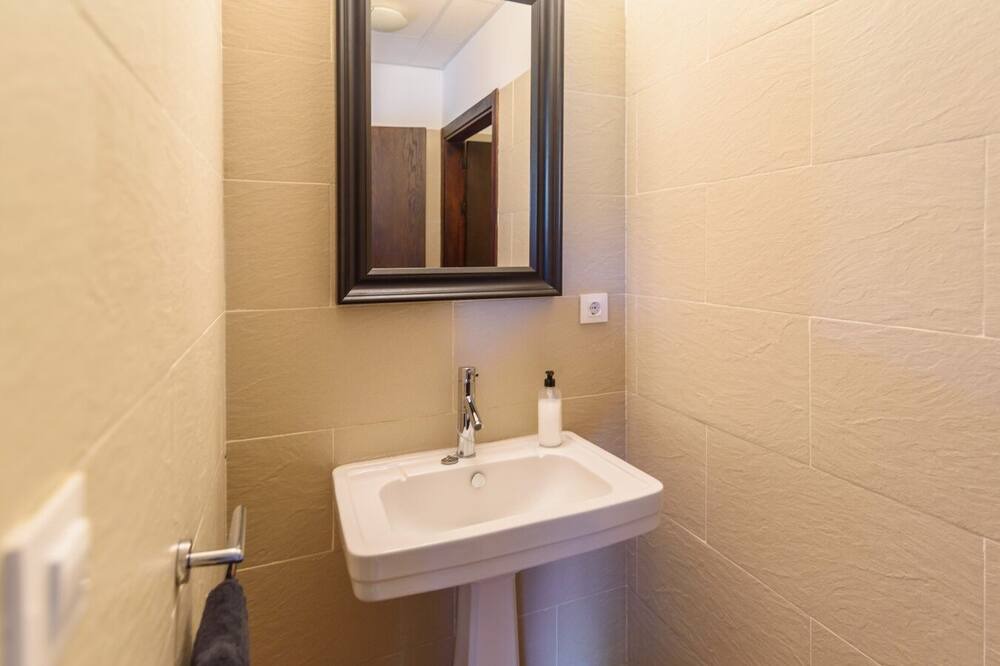 Photo of Bathroom in Constantina