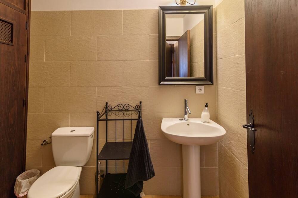 Photo of Bathroom in Constantina