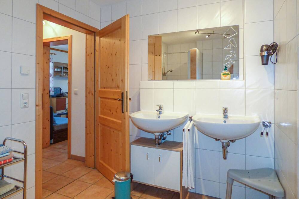 Photo of Bathroom in Regenhutte