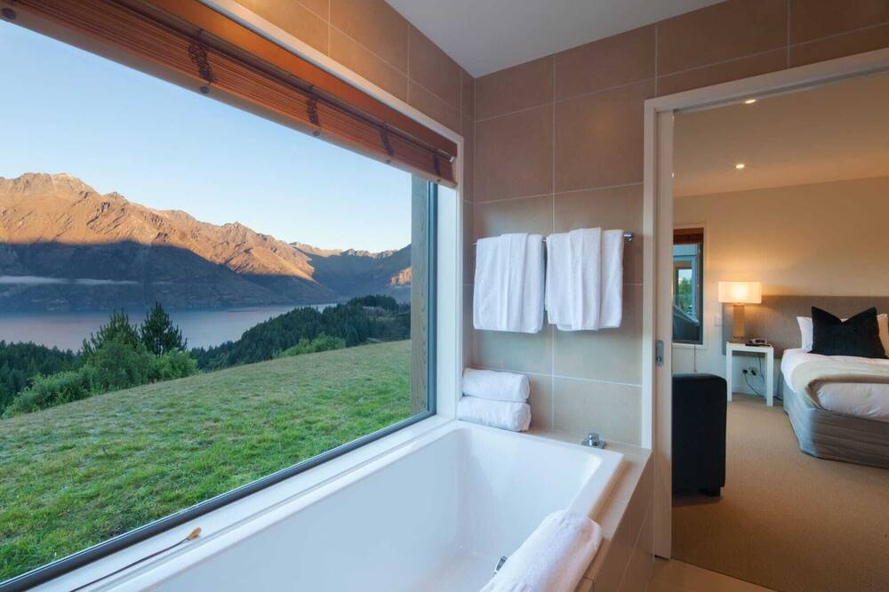 Photo of Bathroom in Closeburn