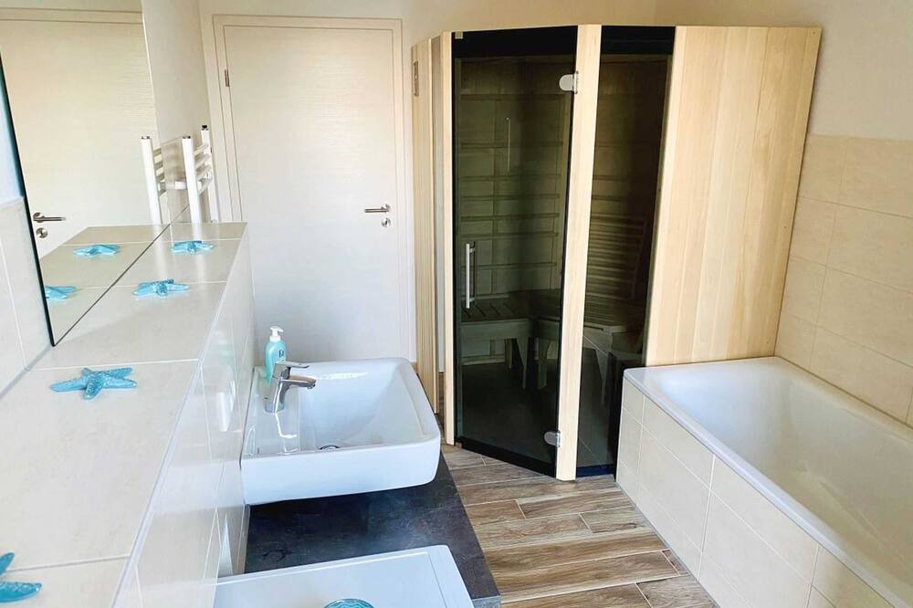 Photo of Bathroom in Karlshagen