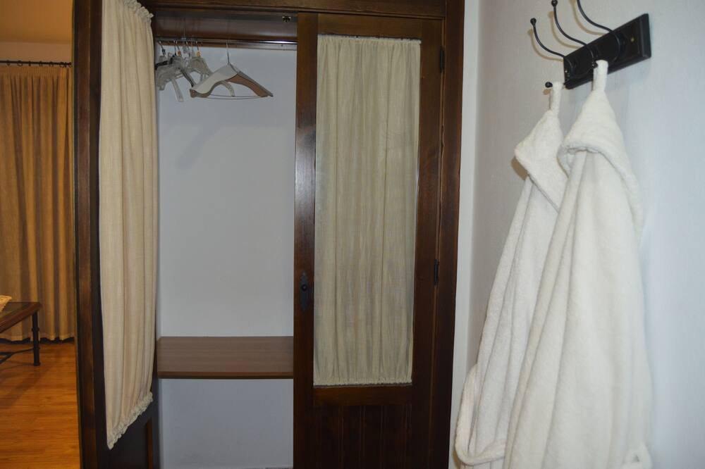 Photo of Bedroom in Montemayor