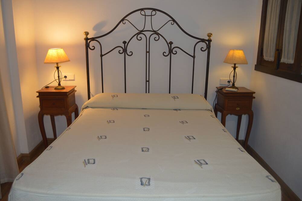 Photo of Bedroom in Montemayor