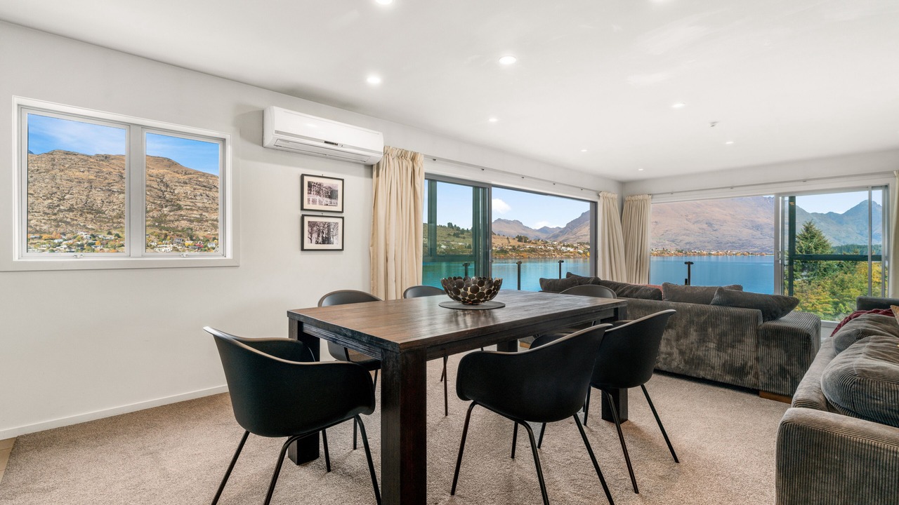 Photo of Bedroom in Queenstown