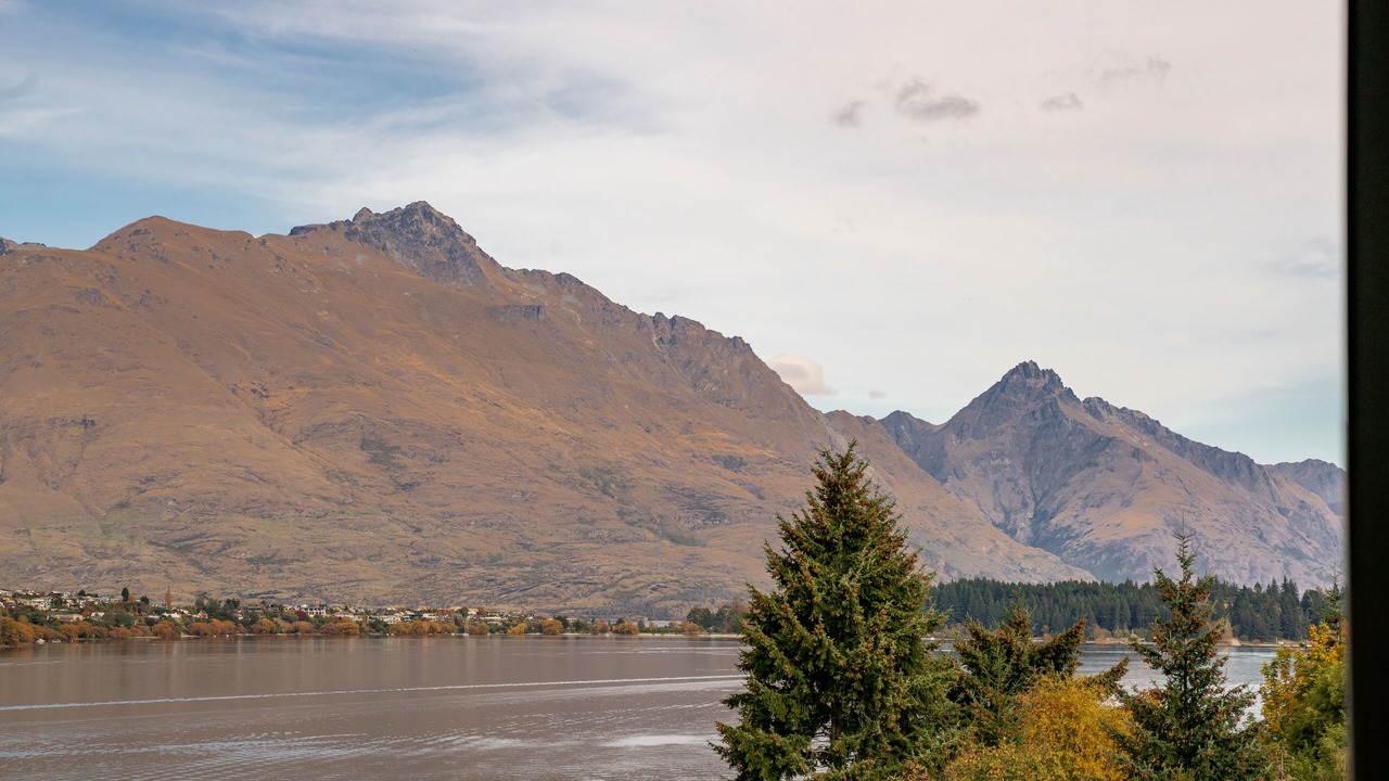 Photo of Others in Queenstown