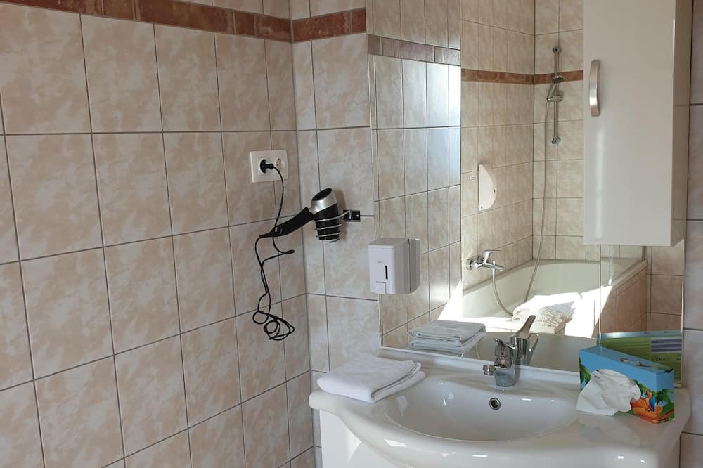 Photo of Bathroom in Mosern