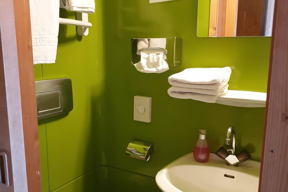 Photo of Bathroom in Mosern