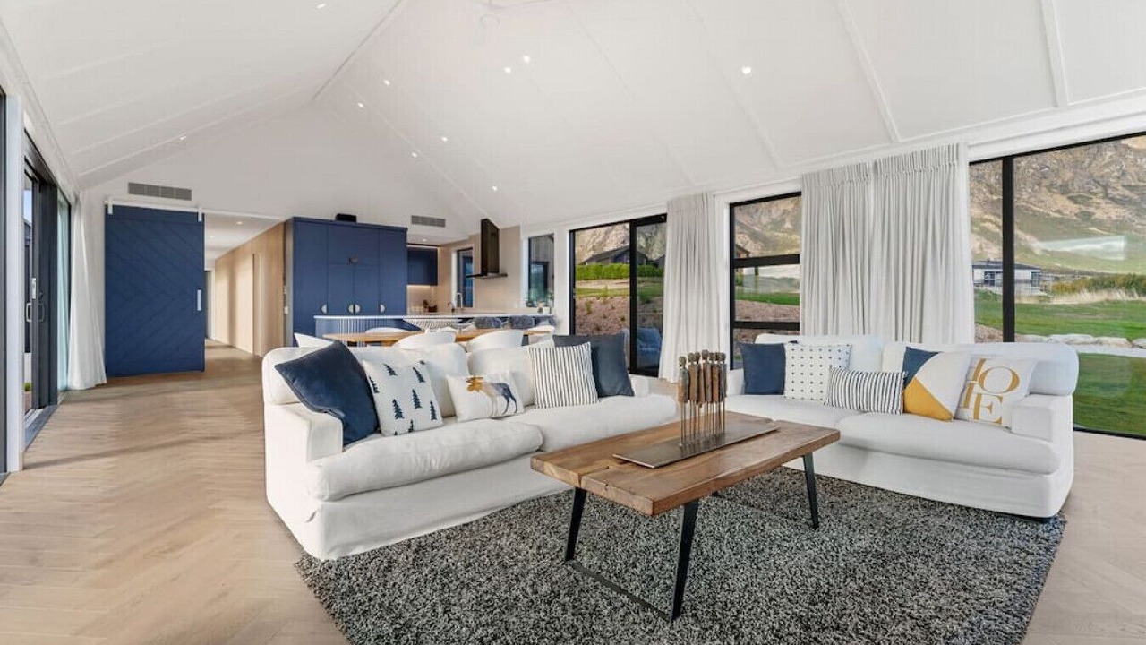 Photo of Livingroom in Jacks Point