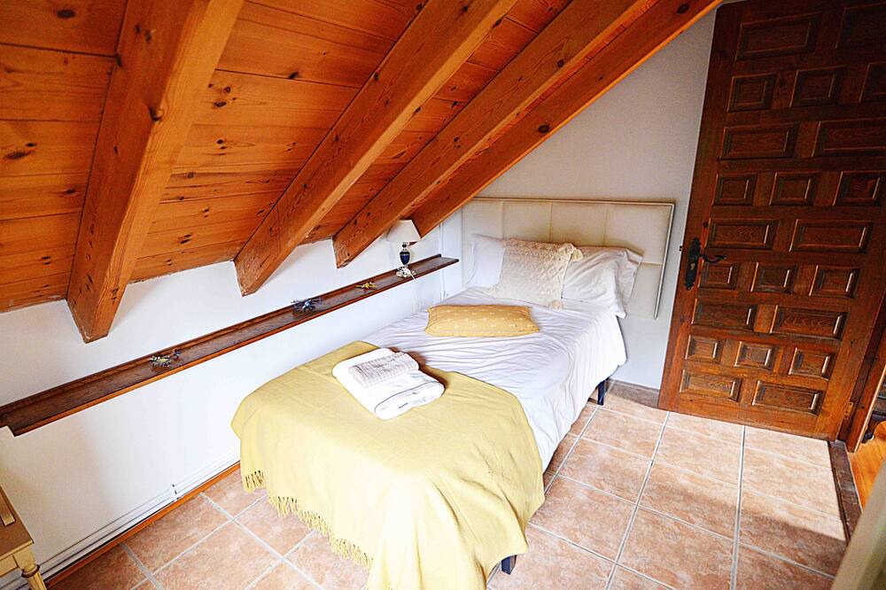 Photo of Bedroom in Orena