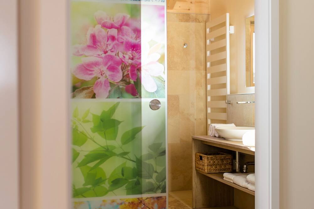 Photo of Bathroom in Mauth