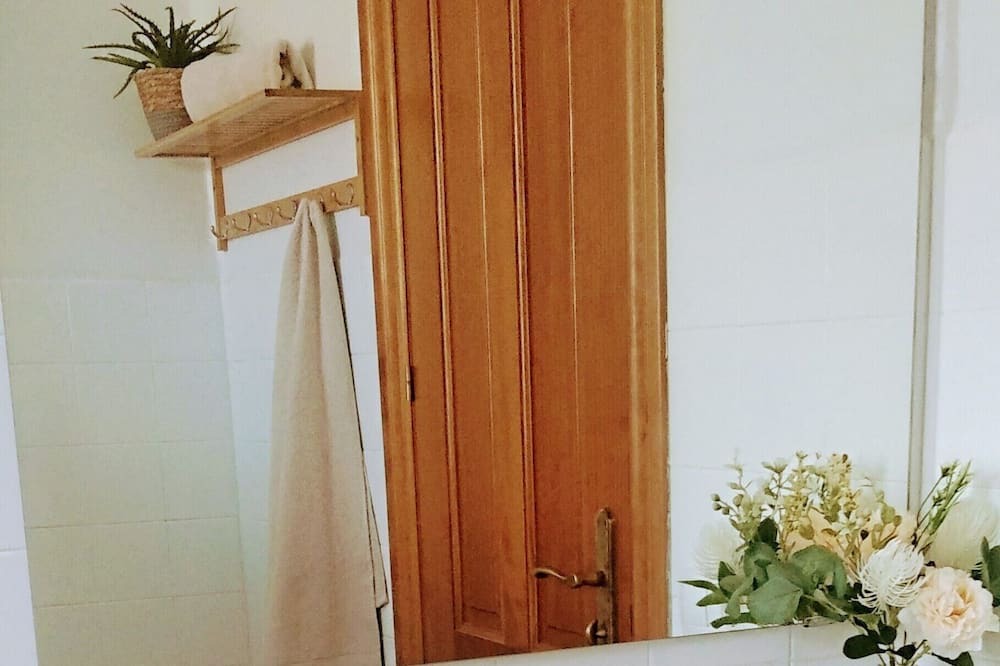 Photo of Bathroom in Geras