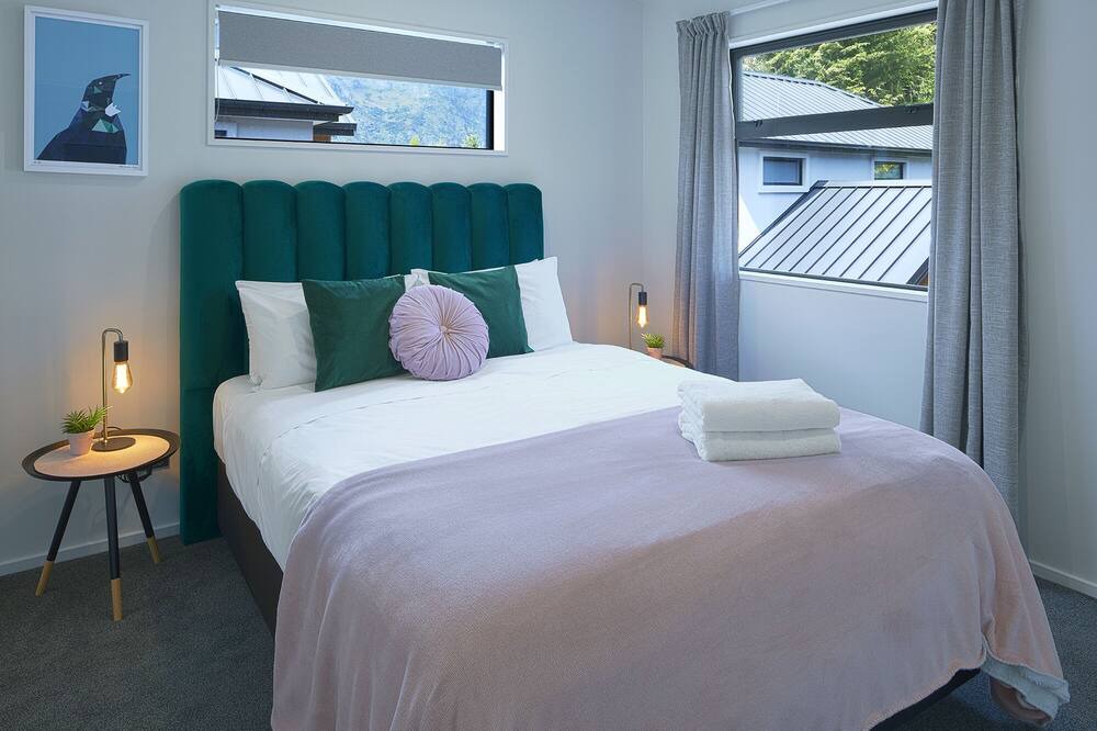 Photo of Bedroom in Arthur's Point