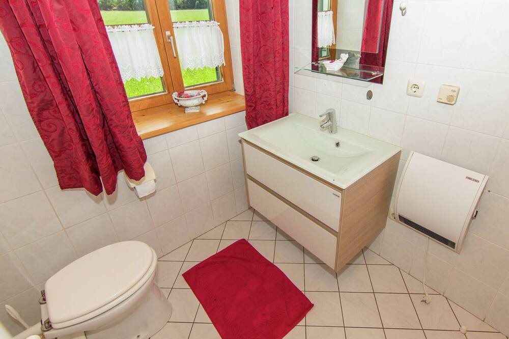 Photo of Bathroom in Luft