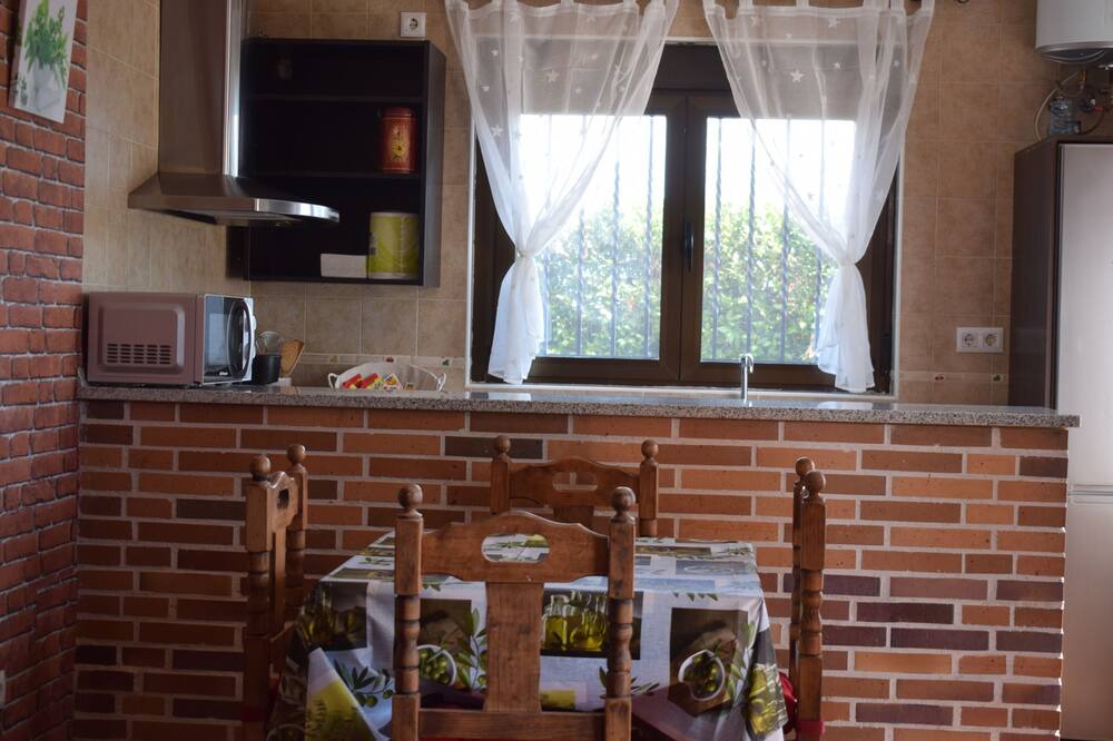 Photo of Kitchen in Sanchidrian