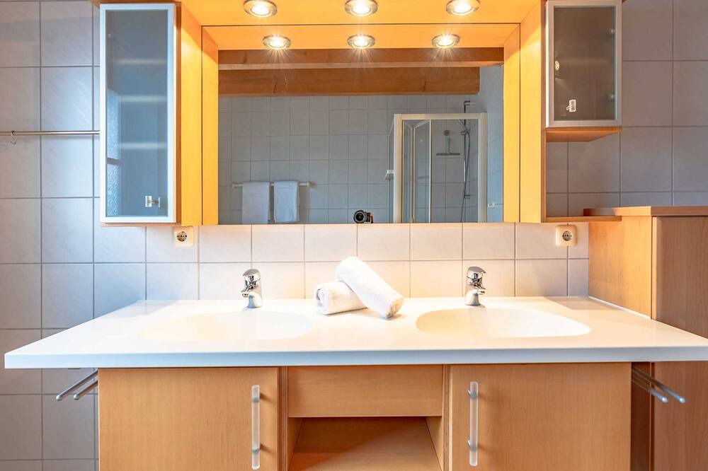 Photo of Bathroom in Burgberg