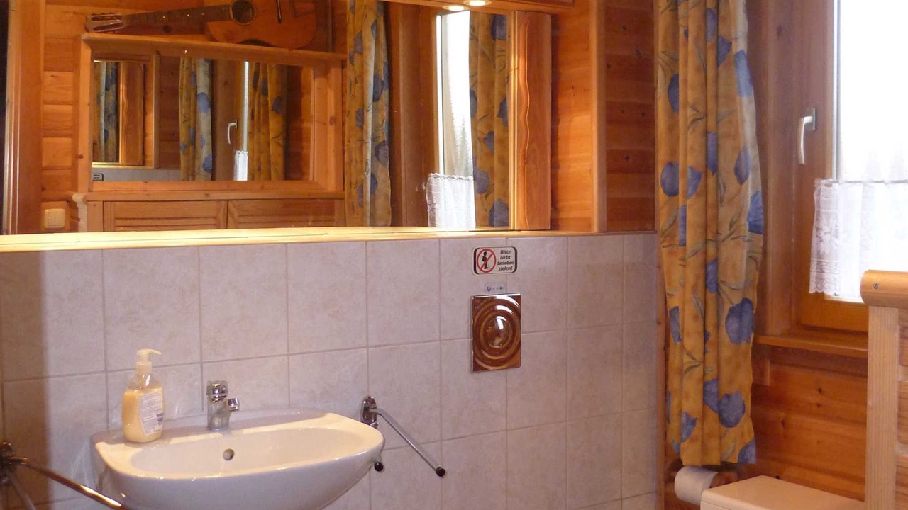 Photo of Bathroom in Loissin