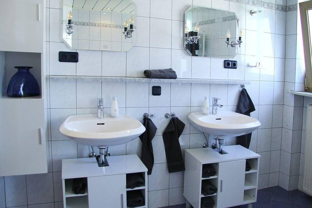 Photo of Bathroom in Berching