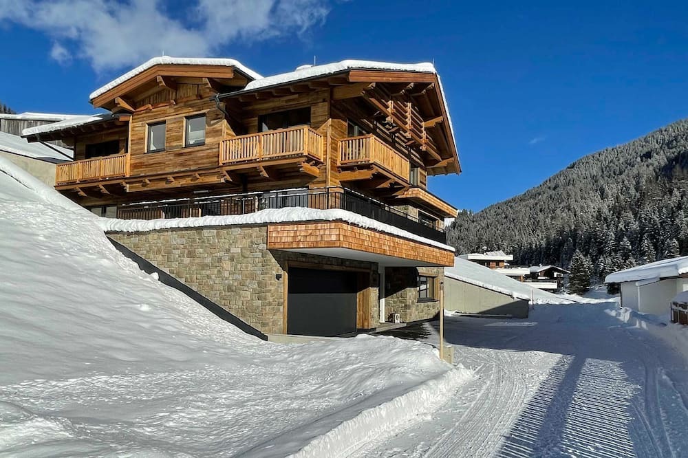 Photo of Outdoor in Juns