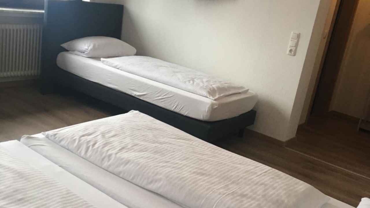 Photo of Bedroom in Rottenberg