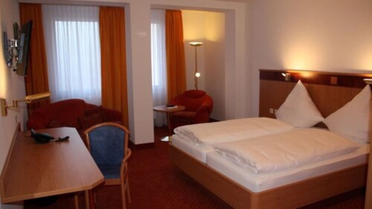 Photo of Bedroom in Rottenberg