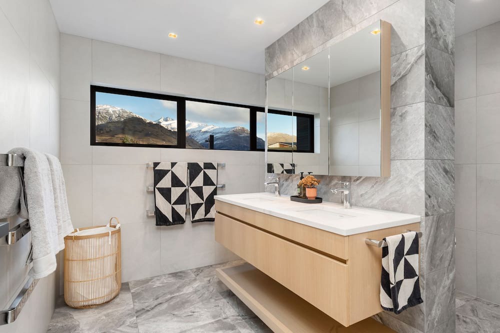 Photo of Bathroom in Lake Hayes