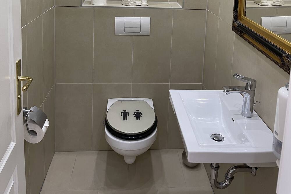 Photo of Bathroom in St Lorenz