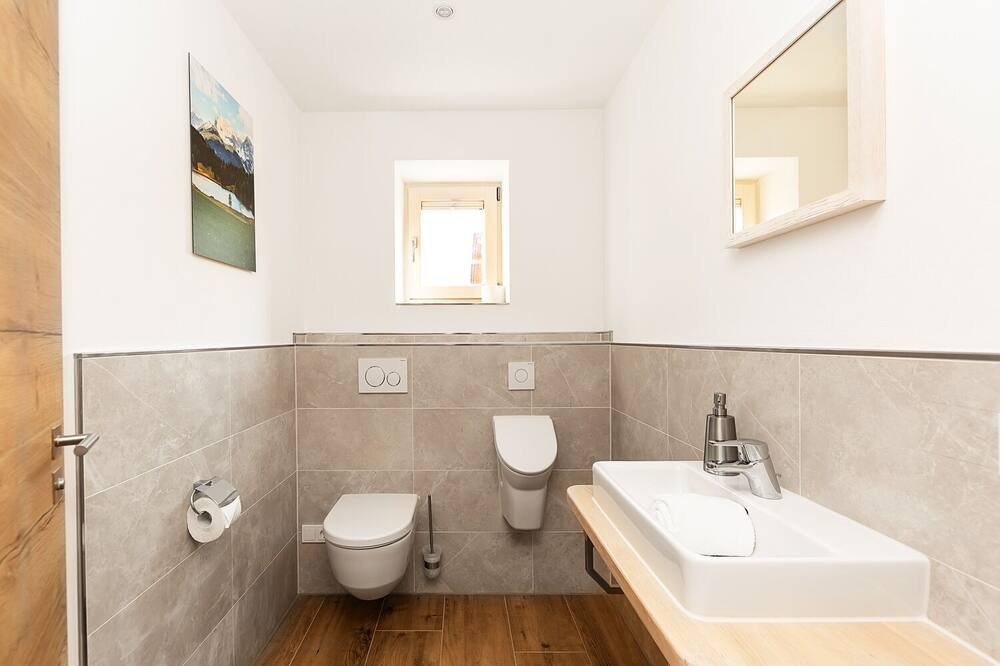 Photo of Bathroom in Garmisch-Partenkirchen