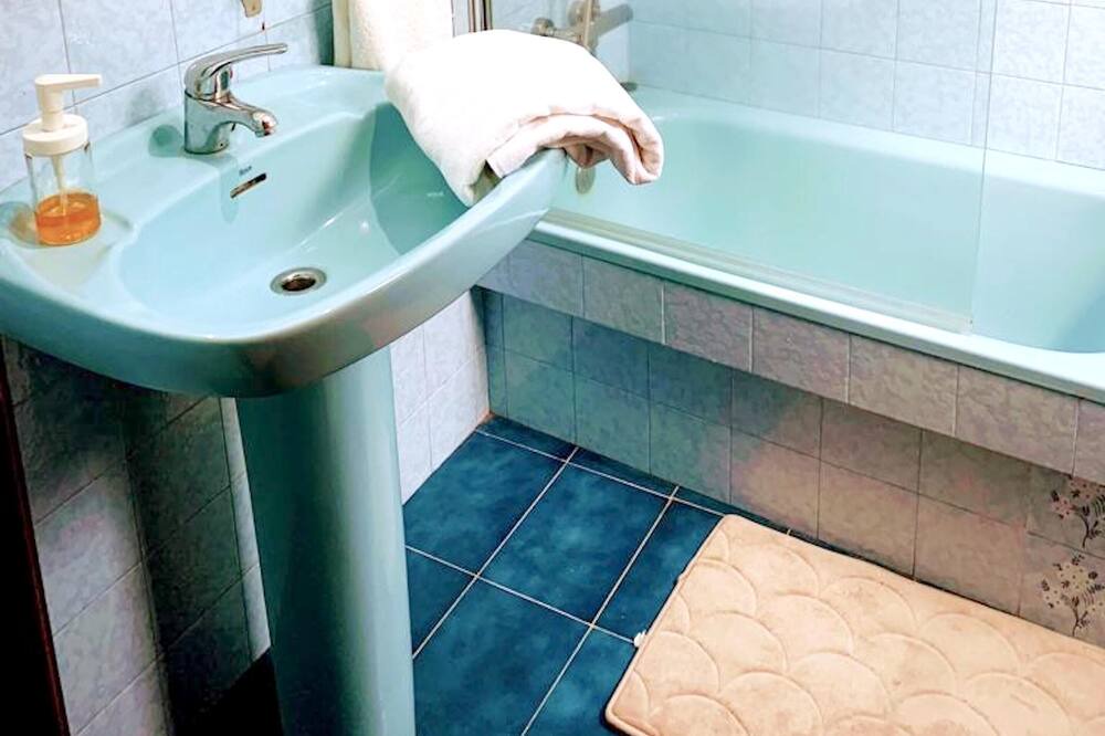 Photo of Bathroom in Corme Porto