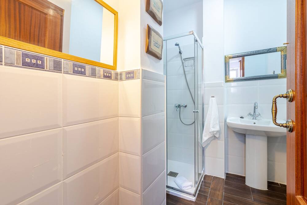 Photo of Bathroom in Las Palmas de Gran Canaria