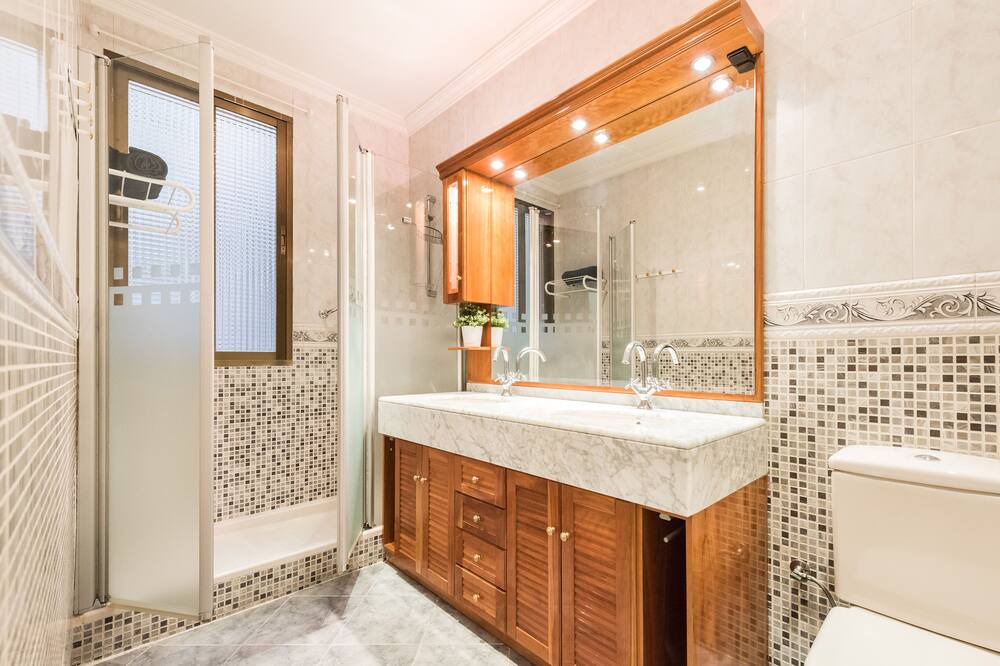 Photo of Bathroom in Malasana